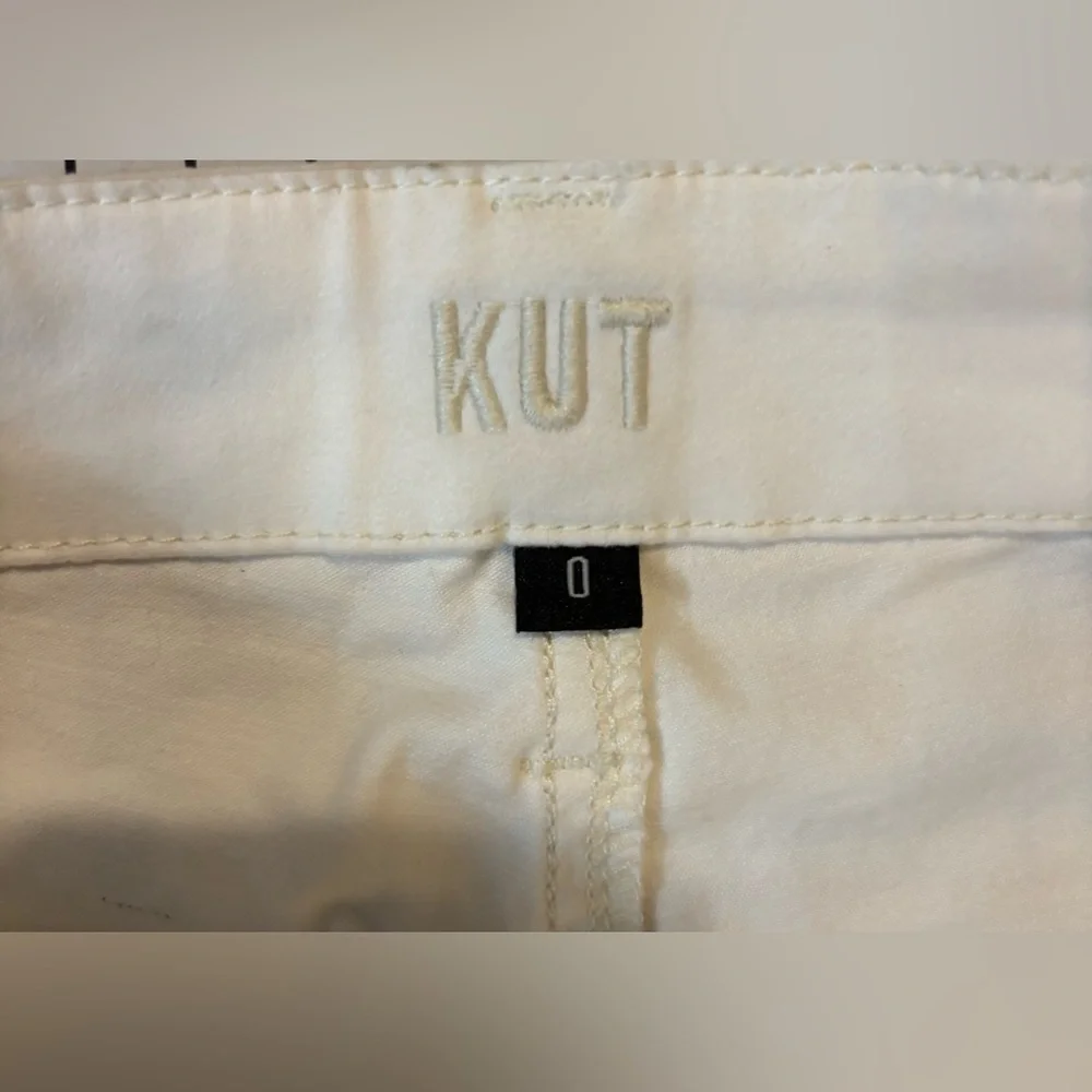 NWT Kut‎ From The Kloth Women’s Size 0 Off-White Ankle Straight Leg Pants